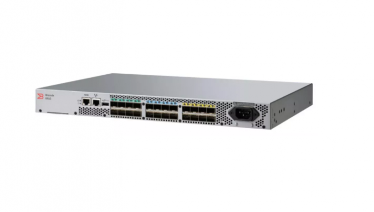 Коммутатор Fujitsu Brocade G610, 24 активных портов 16G FC
