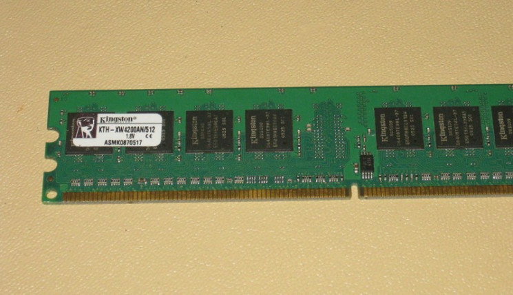 Модуль памяти Kingston KTH-XW4200AN/512 512MB DDR2 PC2-4200U 533MHz DIMM 240-pin-KTH-XW4200AN/512(NEW)