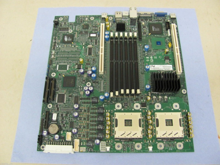 Материнская плата Intel SE7501WV2ATA iE7501 Dual s604 6DDR ATA133 U100 2xLAN1000 SVGA E-ATX 1U 533Mhz-SE7501WV2ATA(NEW)