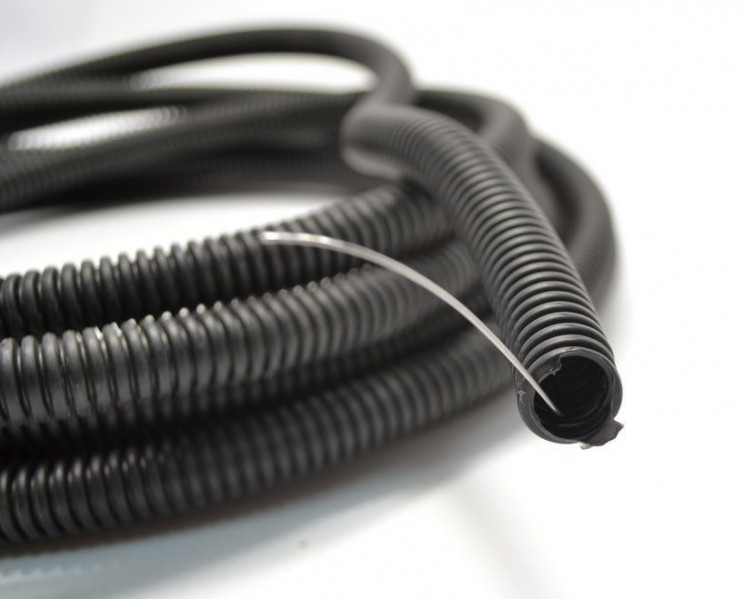 28-0025-1, Труба гофрированная из ПНД с зондом, черная ø25 мм, (бухта 50 м/уп.)