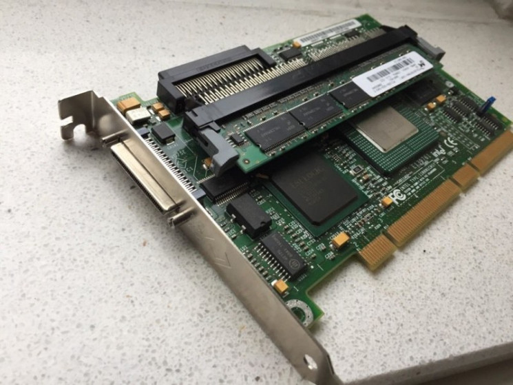Контроллер Intel SRCU31 SCSI PCI-X Adapter 32MB-SRCU31(NEW)