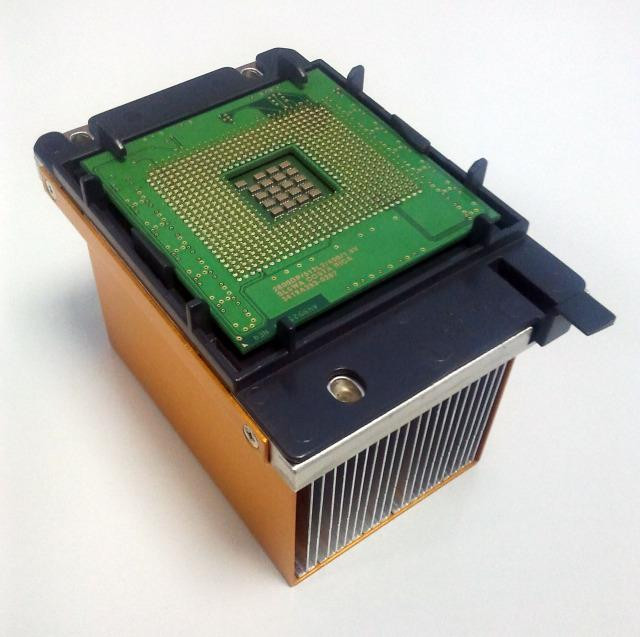 Процессор HP 307103-001 Intel Xeon (2.80 GHz, 512KB, 400MHz FSB) Processor for Proliant-307103-001(NEW)